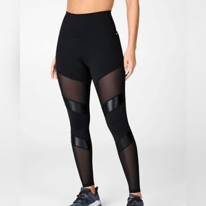 Fabletics Defined Powerhold High Waisted Leggings